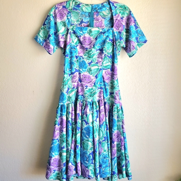 💝Gorgeous Vintage Floral Dress - Picture 2 of 10